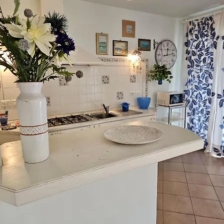 Brezza Marina Apartman *